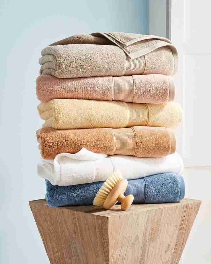 Shop premium cotton bath towels in Pakistan at RB Store. Soft, absorbent, and long-lasting towels with Cash on Delivery and nationwide delivery.